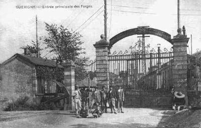 Portail d'entre des Forges de Gurigny